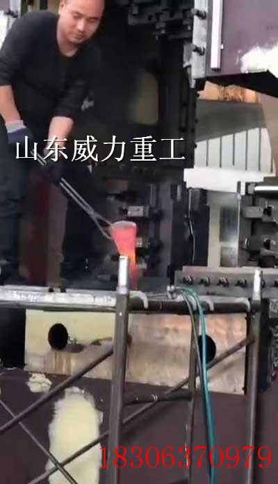 2800噸挖機斗齒熱鍛油壓機密封件的歷史